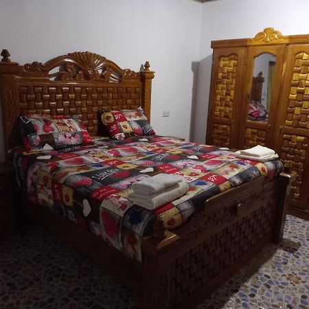 Three Sisters Guest House Кололи Экстерьер фото