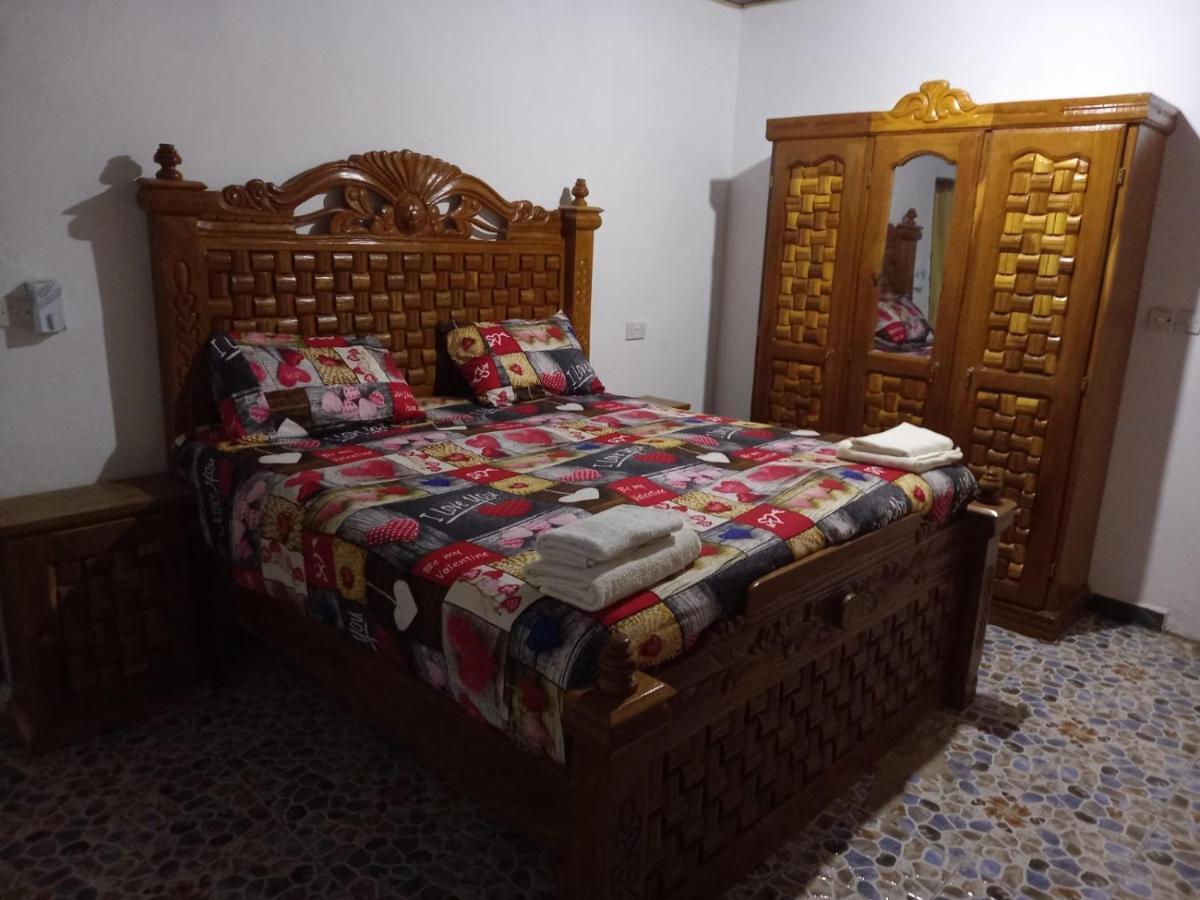 Three Sisters Guest House Кололи Экстерьер фото