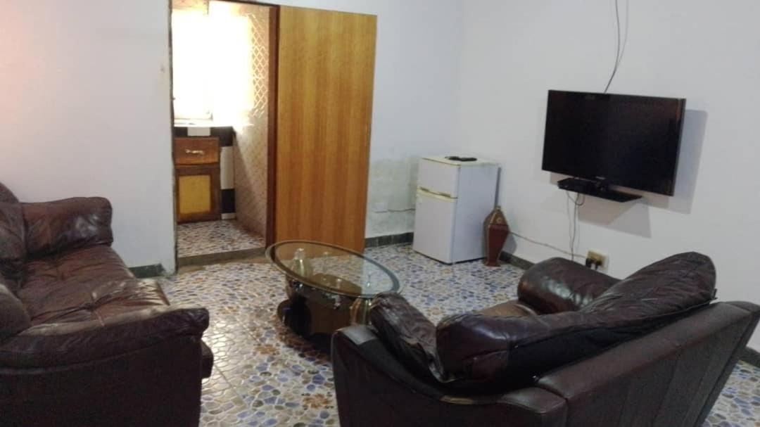 Three Sisters Guest House Кололи Экстерьер фото